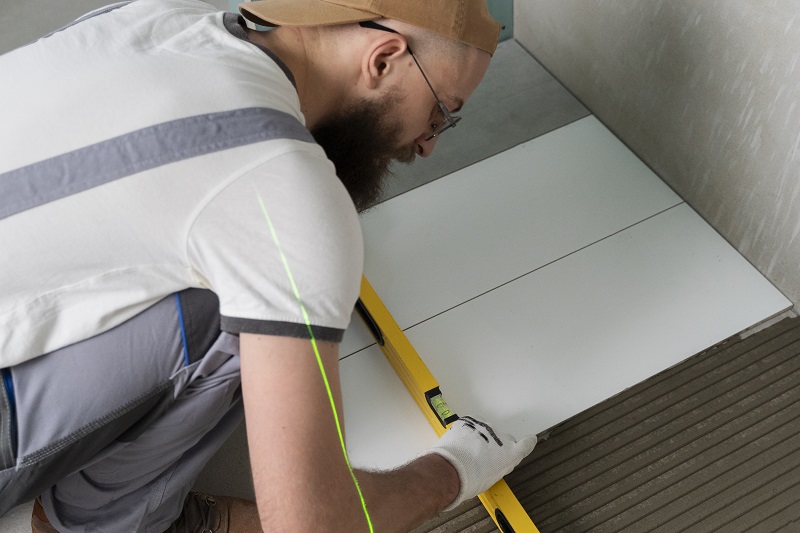 Top 5 Tile Adhesive Suppliers in Maharashtra | Kremlin Solution